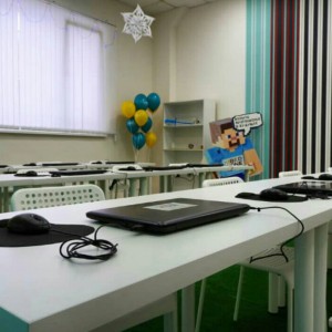 KIBERone для будущих КиберГероев в Ижевске! - КИБЕРшкола программирования для детей, компьютерные курсы для школьников, начинающих и подростков - KIBERone г. Артёмовский